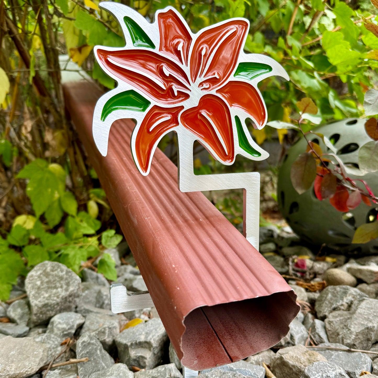 Lily Downspout Holder