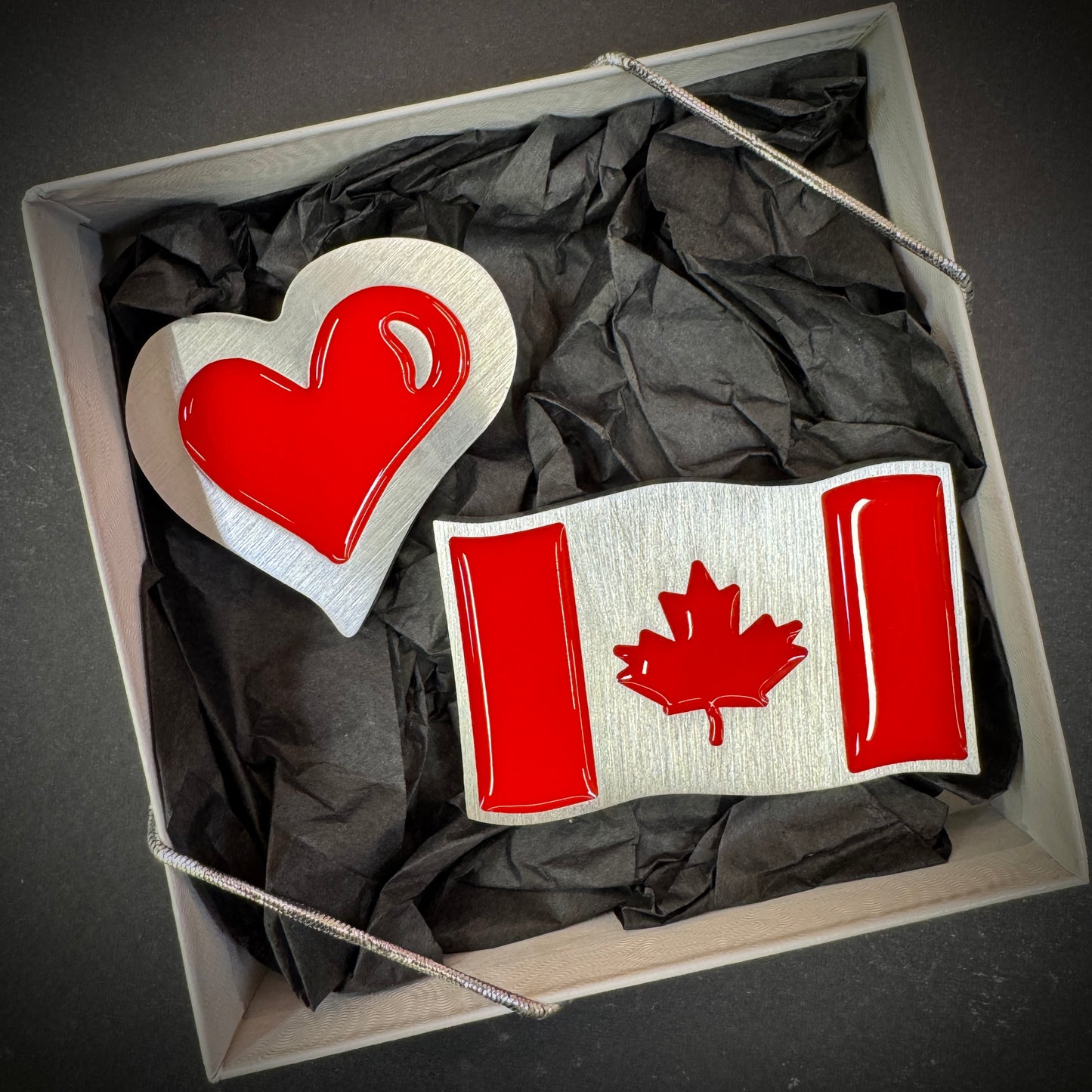 heart - canada flag