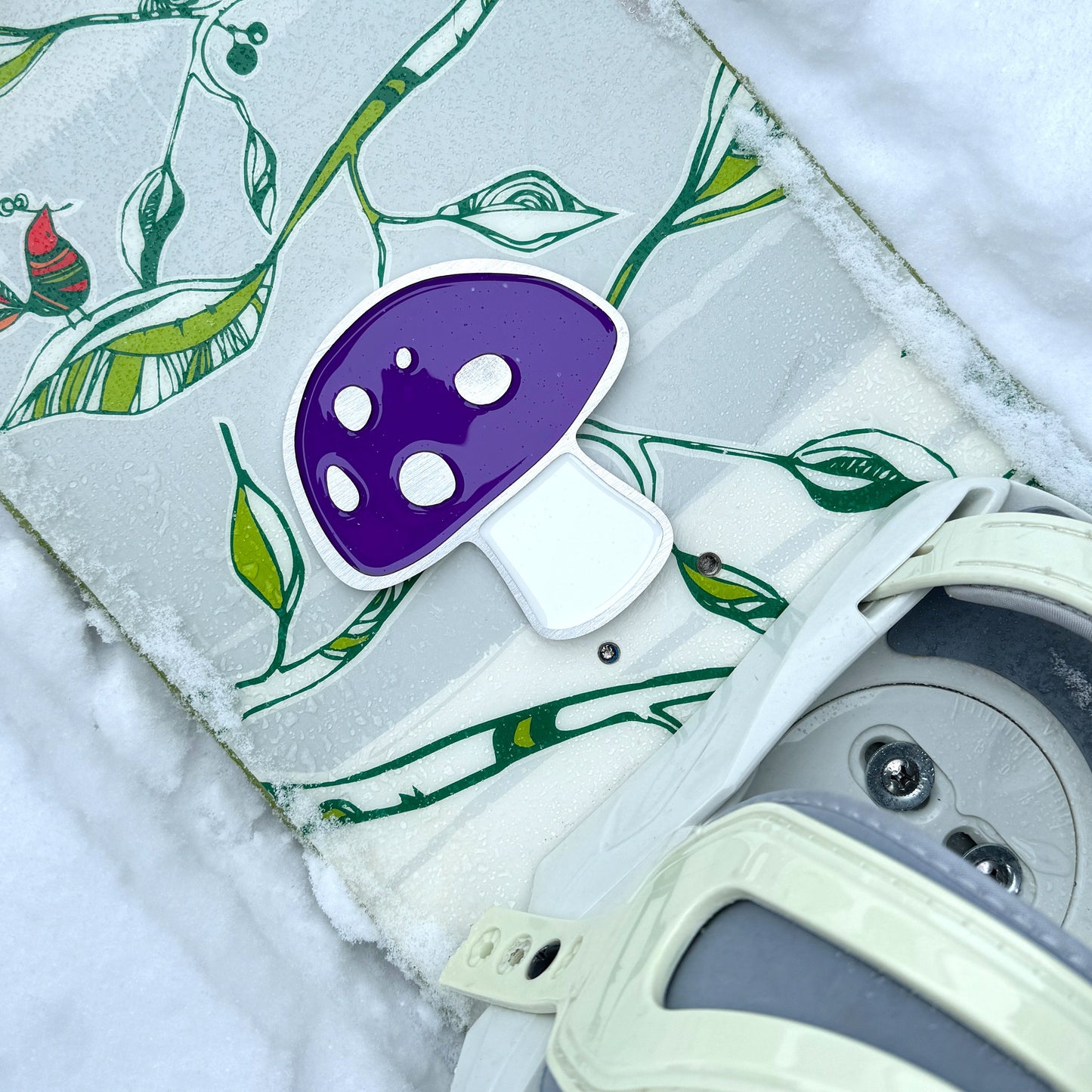 Mushroom Snowboard Stomp Pad Purple