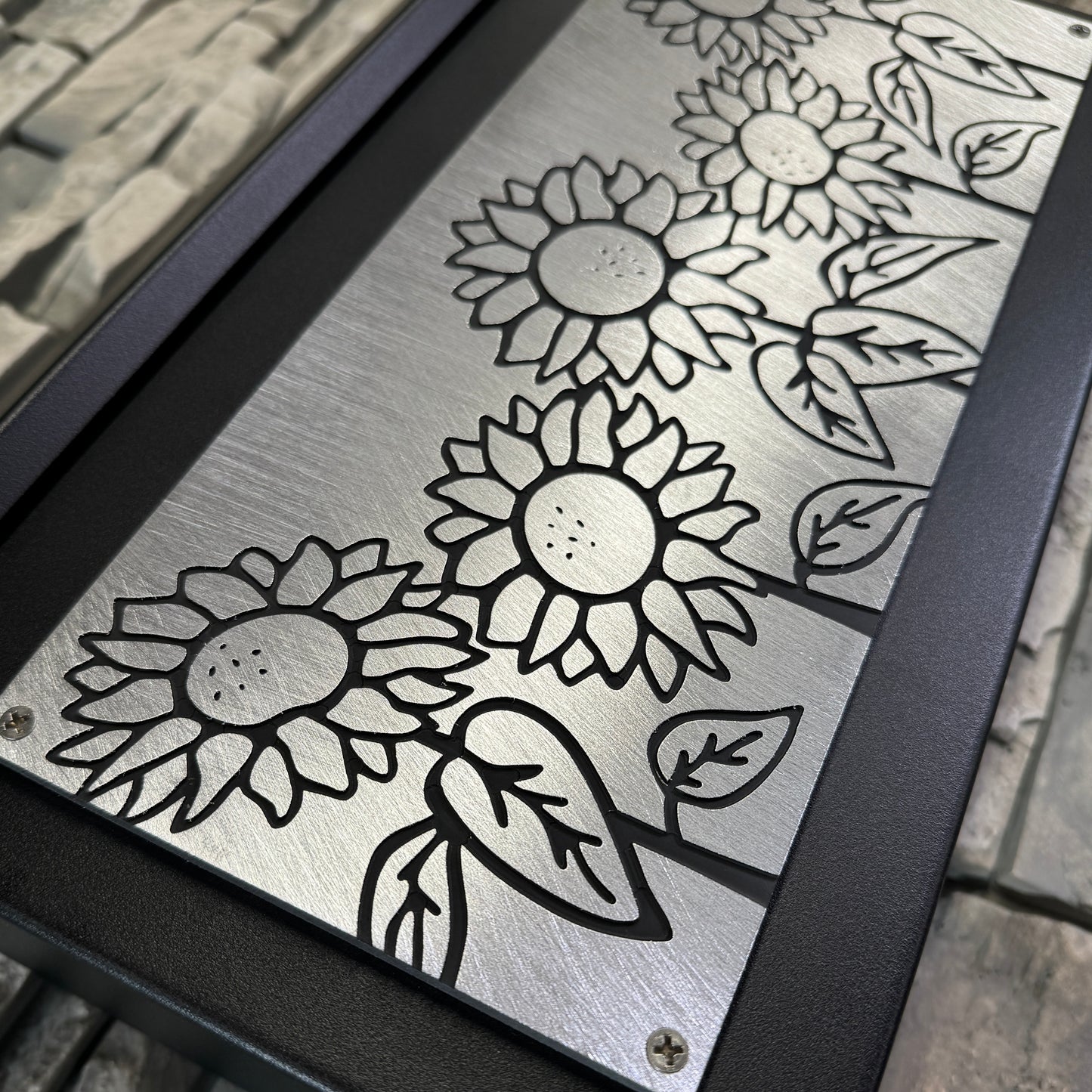 Sunflower Wall Mount Mailbox - Horizontal