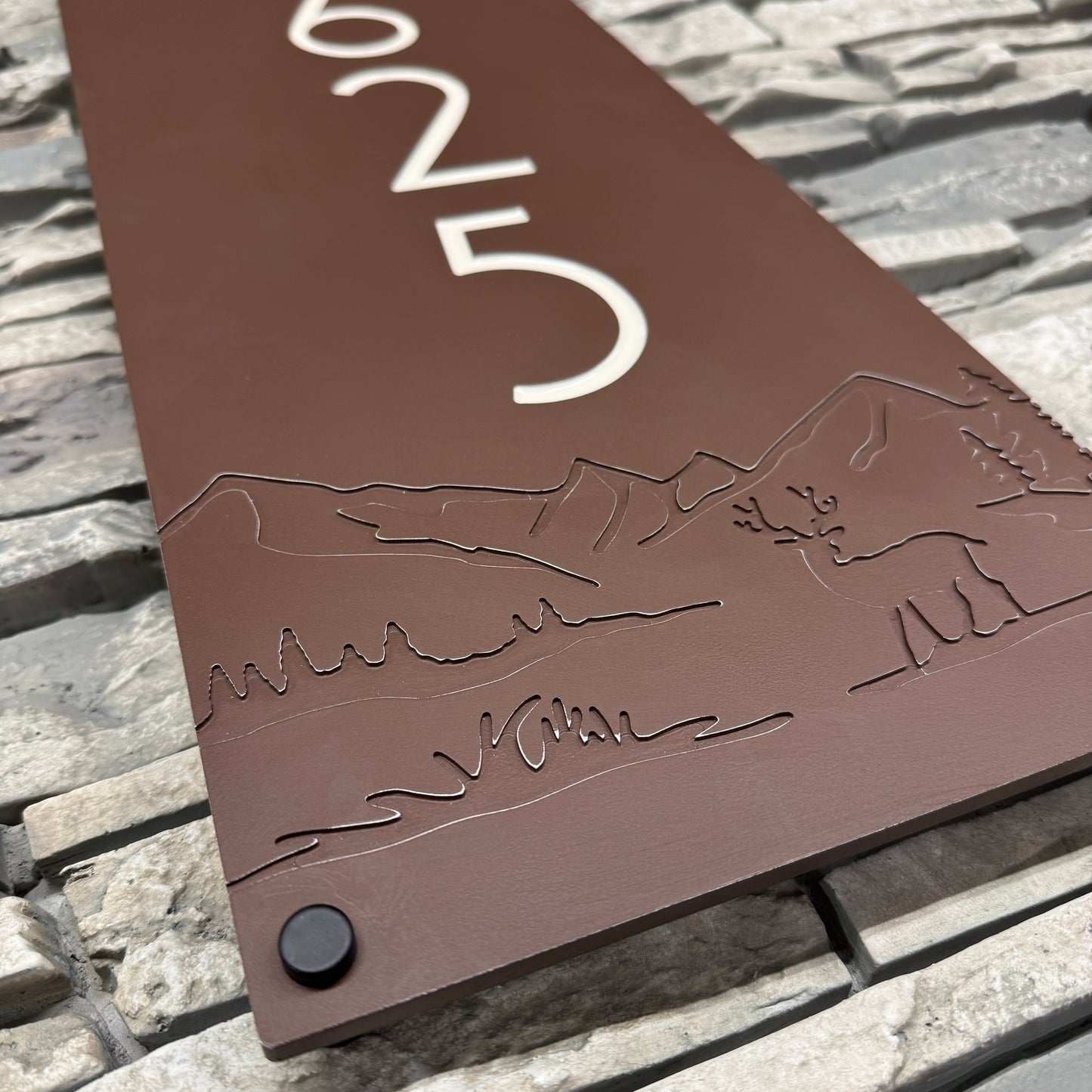 Mountain Address Plate Vertical