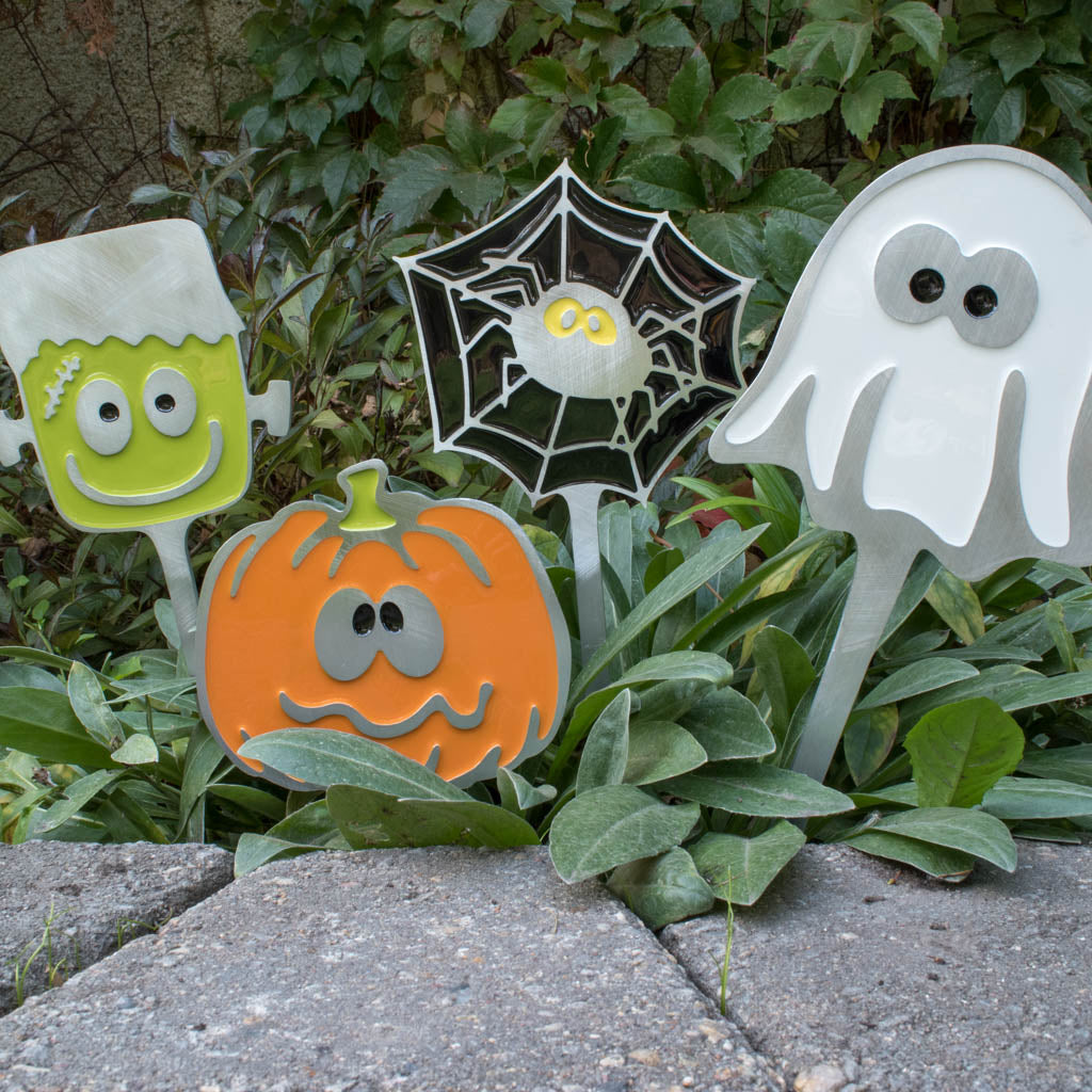 Halloween Garden Art